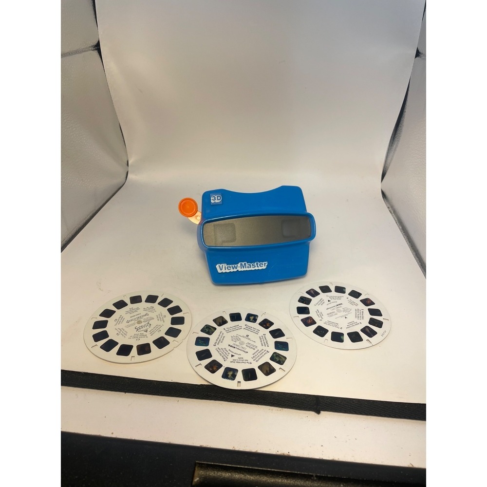 View-Master 3 Reels Look And See In‎ 3-D And Blue Viewer.